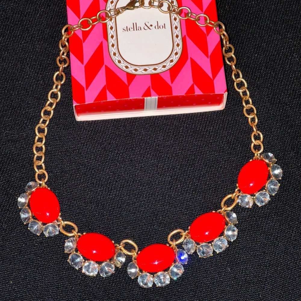 Stella & Dot Mae Red Statement Necklace